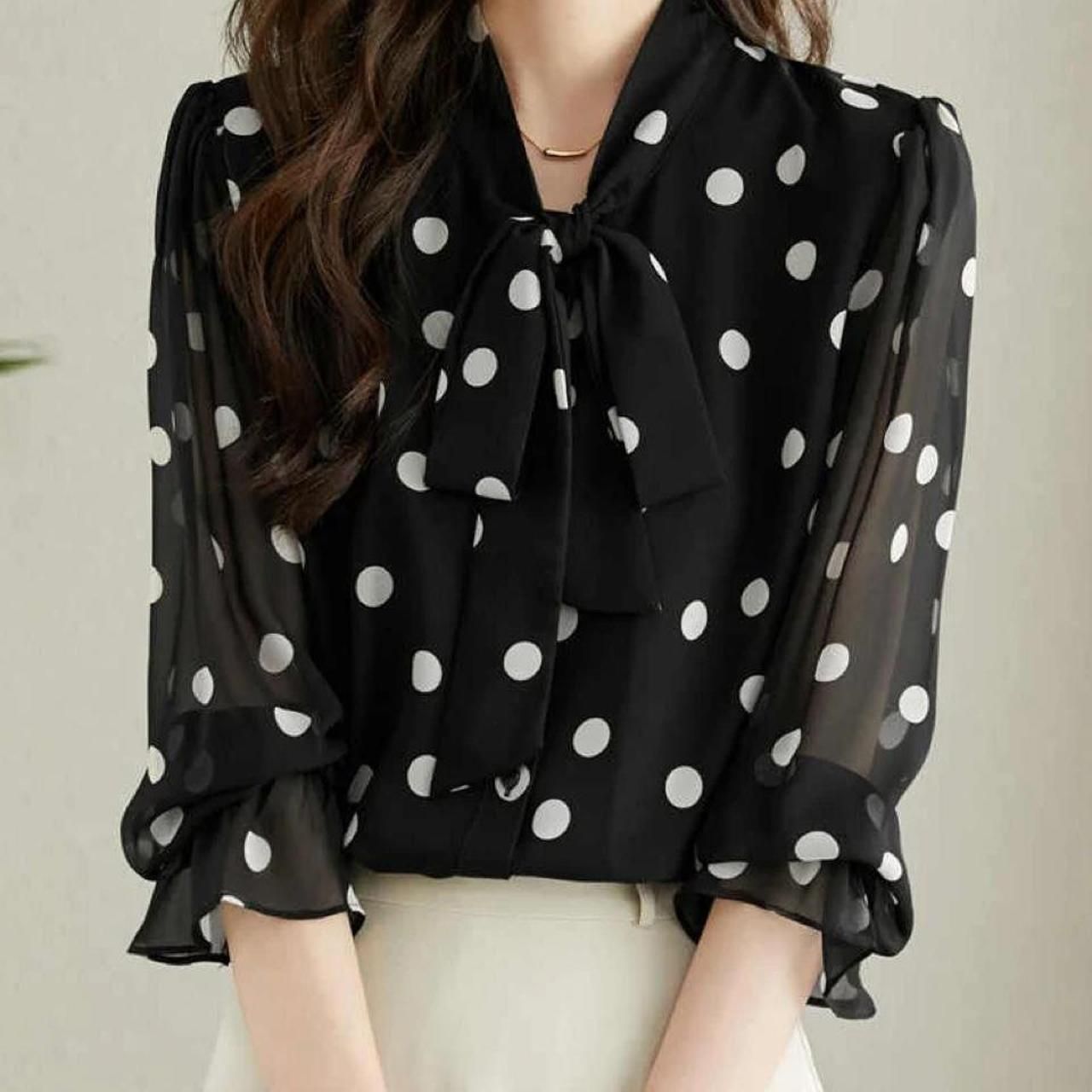 DaisyDaisyTv Womens Black Blouse